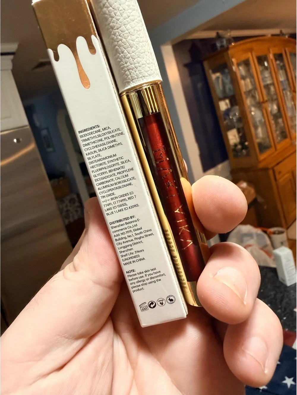 MAKI YAKI Metallic Liquid Lipstick in Titania